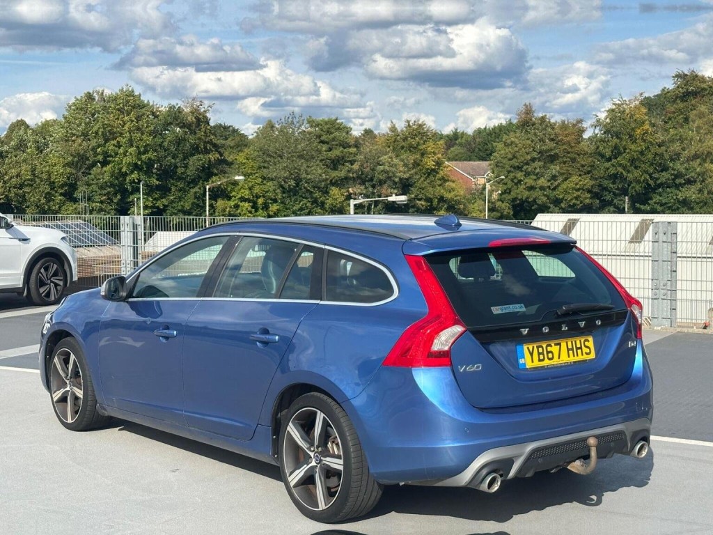 View VOLVO V60 2.0 D4 R-Design Nav Euro 6 (s/s) 5dr