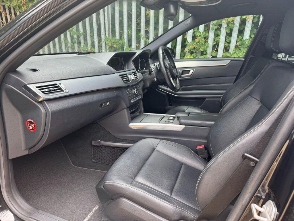 MERCEDES-BENZ E CLASS