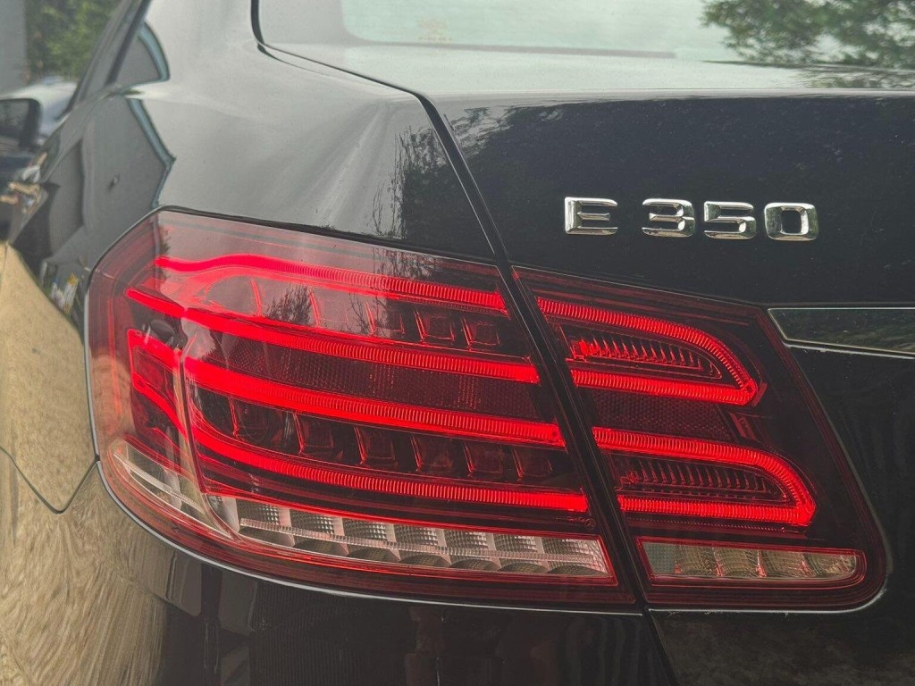 View MERCEDES-BENZ E CLASS 3.0 E350 V6 BlueTEC AMG Night Edition G-Tronic+ Euro 6 (s/s) 4dr