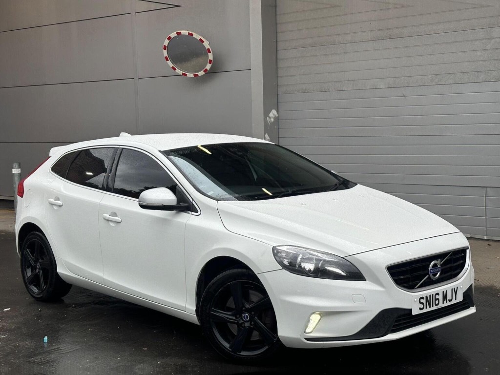 View VOLVO V40 2.0 D4 R-Design Nav Euro 6 (s/s) 5dr