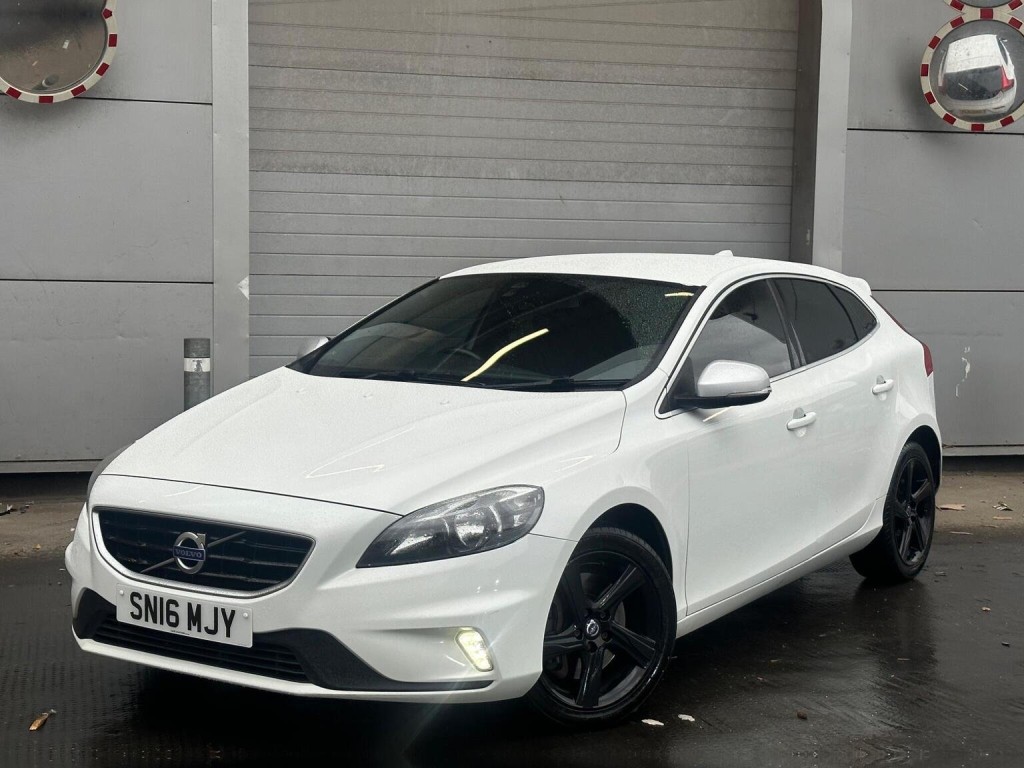 VOLVO V40