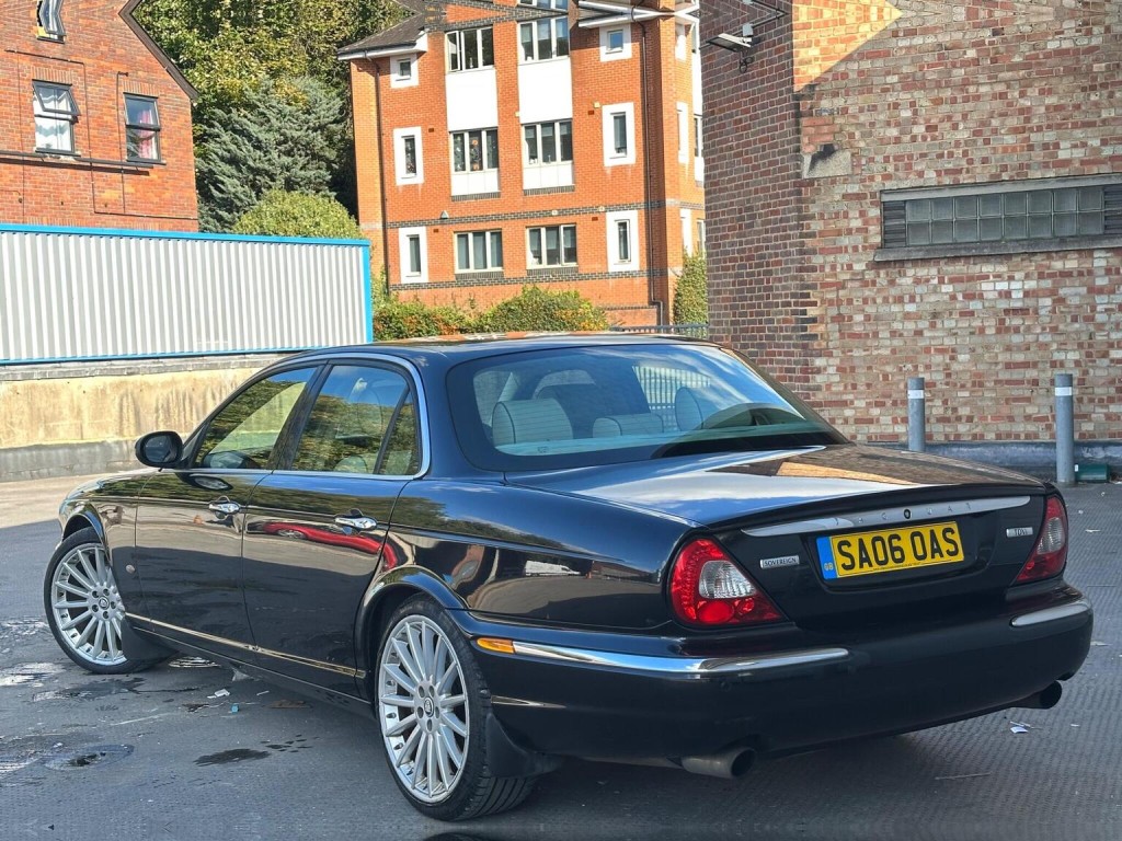 JAGUAR XJ