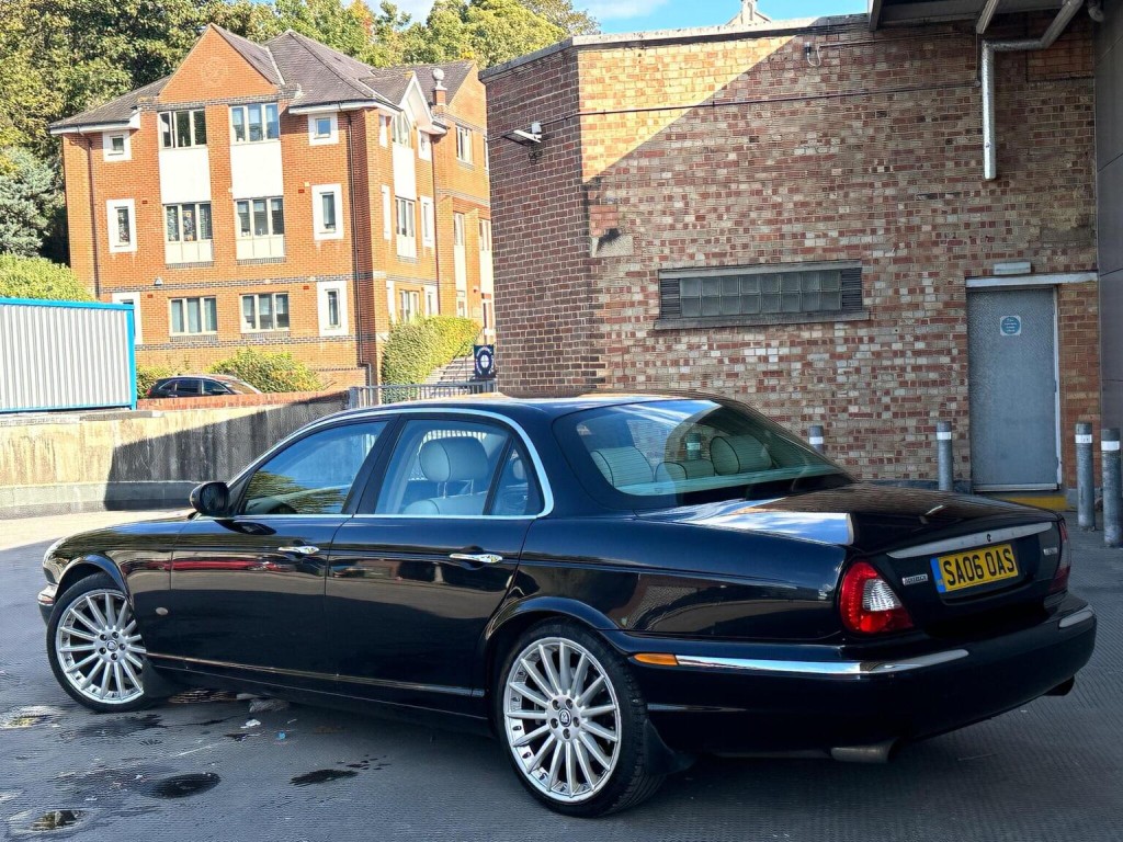 JAGUAR XJ