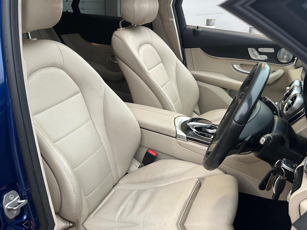 View MERCEDES-BENZ GLC 2.1 GLC220d Sport (Premium Plus) Coupe G-Tronic 4MATIC Euro 6 (s/s) 5dr