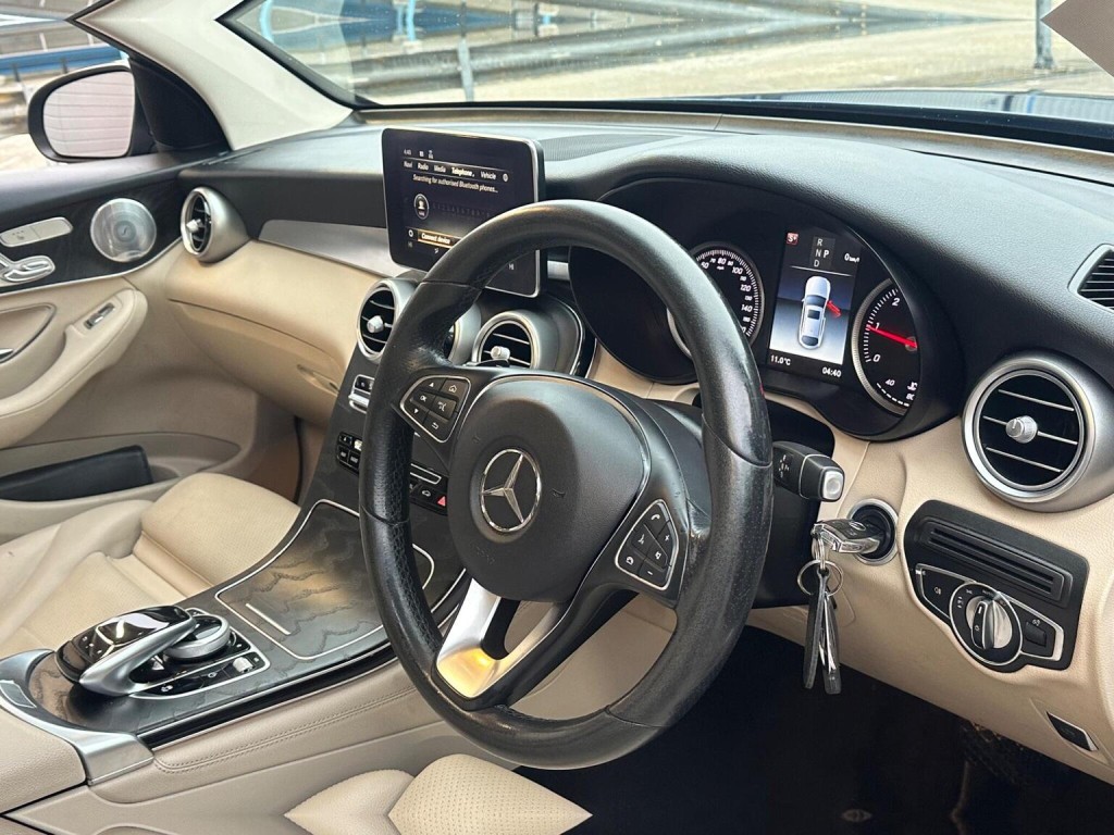 View MERCEDES-BENZ GLC 2.1 GLC220d Sport (Premium Plus) Coupe G-Tronic 4MATIC Euro 6 (s/s) 5dr