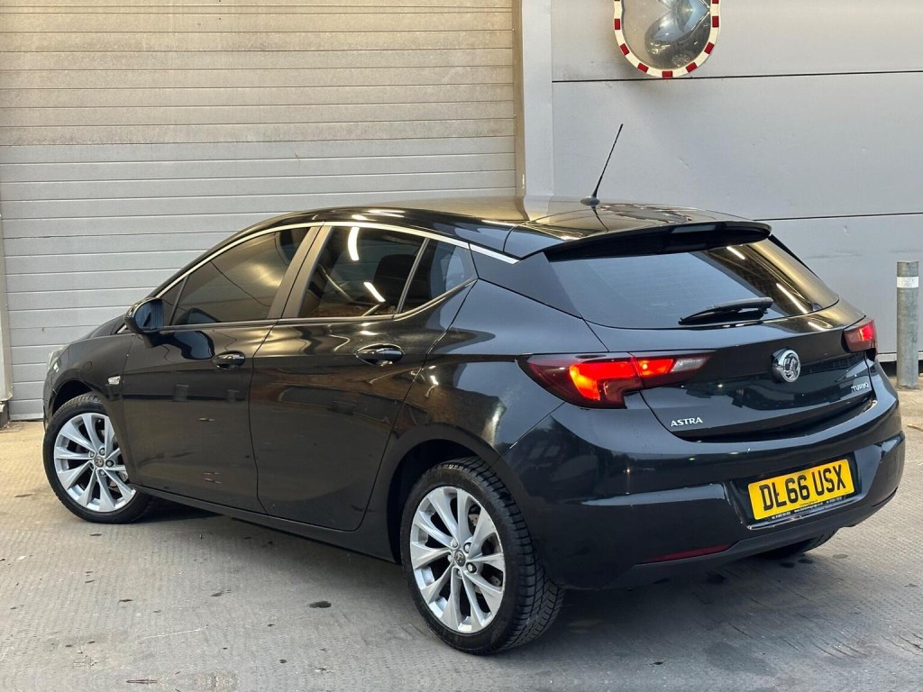 View VAUXHALL ASTRA 1.4i Turbo Design Euro 6 5dr