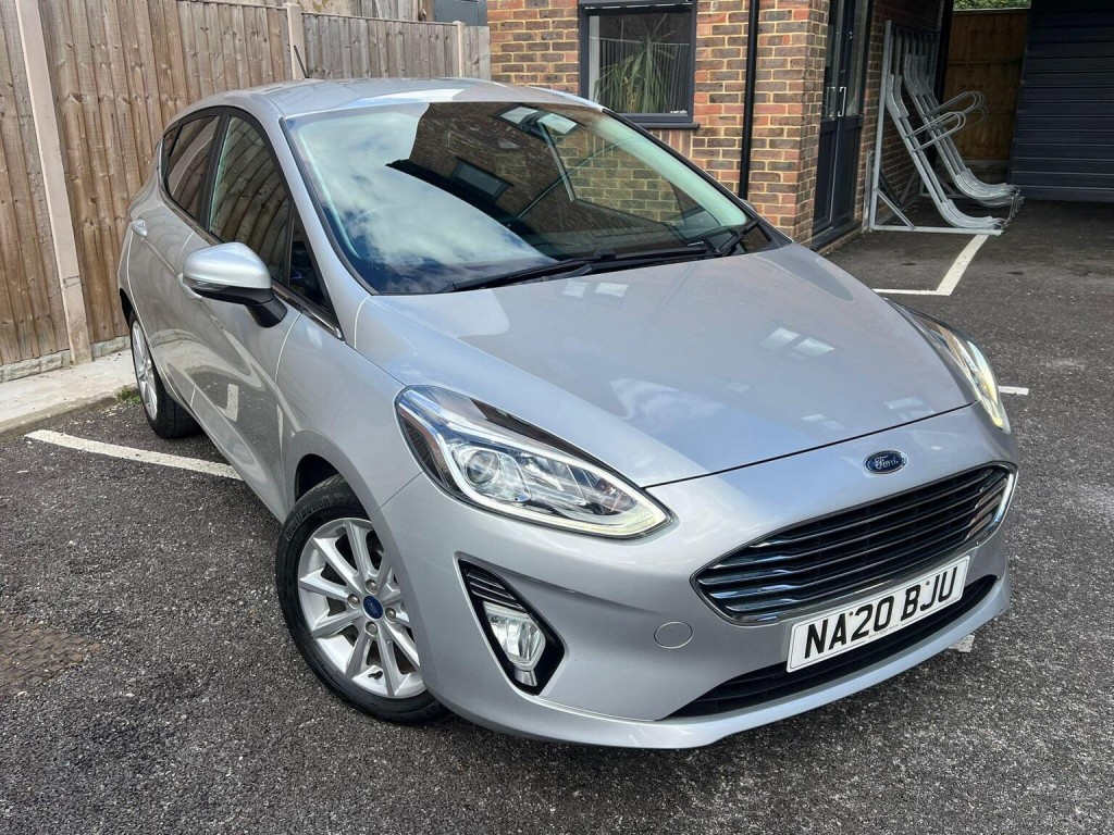 View FORD FIESTA 1.0T EcoBoost Titanium Euro 6 (s/s) 5dr