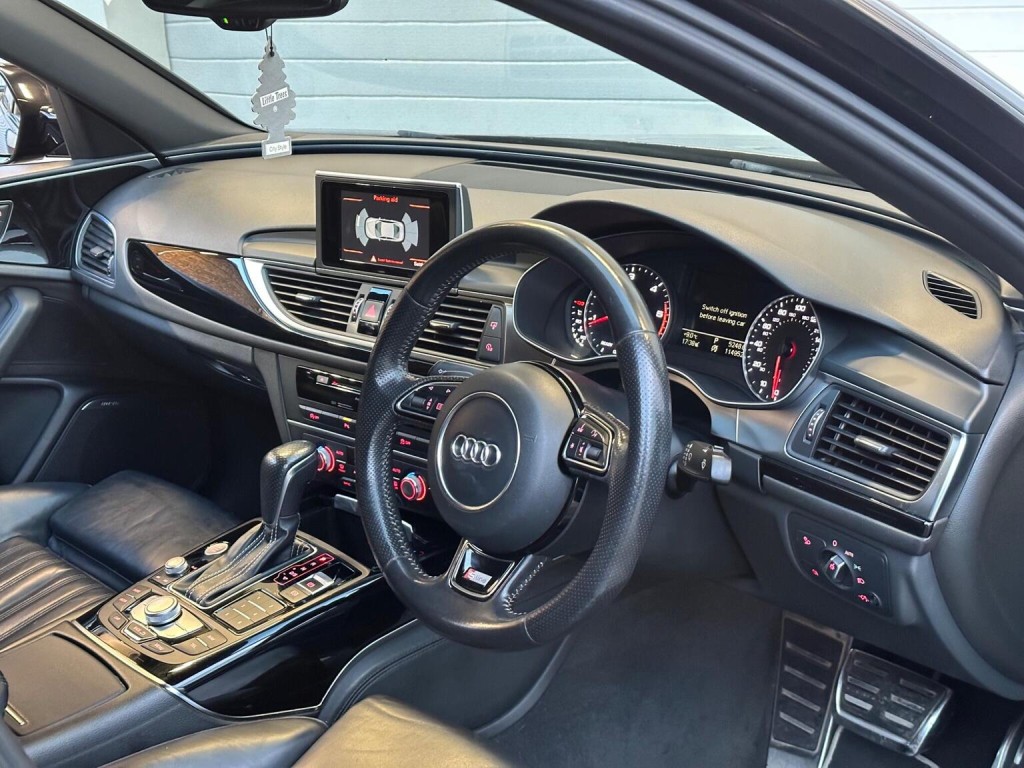 View AUDI A6 2.0 TDI ultra Black Edition S Tronic Euro 6 (s/s) 4dr