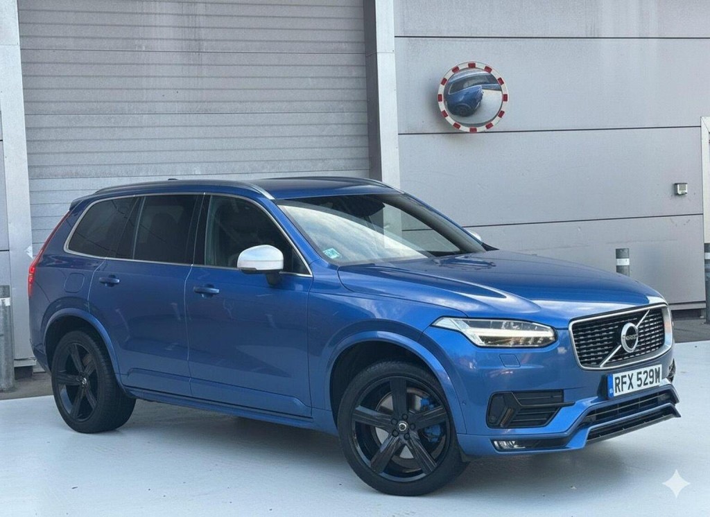 View VOLVO XC90 2.0 D5 R-Design Geartronic 4WD Euro 6 (s/s) 5dr