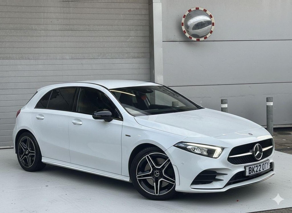View MERCEDES-BENZ A CLASS 2.0 A250 AMG Line Edition (Executive) 7G-DCT Euro 6 (s/s) 5dr
