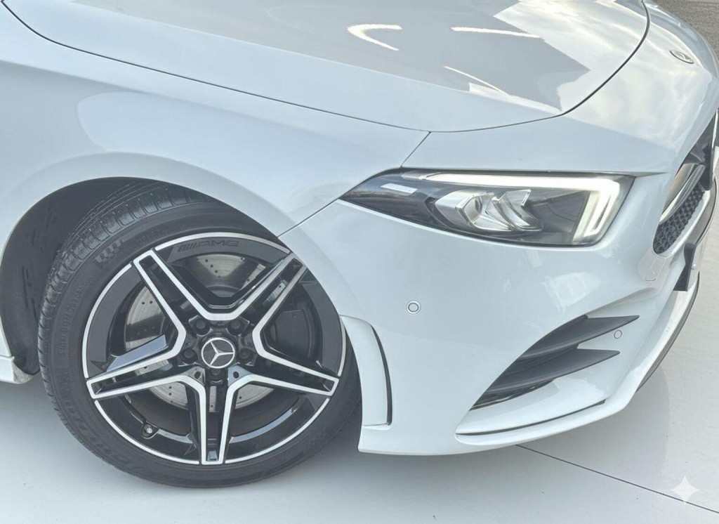 View MERCEDES-BENZ A CLASS 2.0 A250 AMG Line Edition (Executive) 7G-DCT Euro 6 (s/s) 5dr