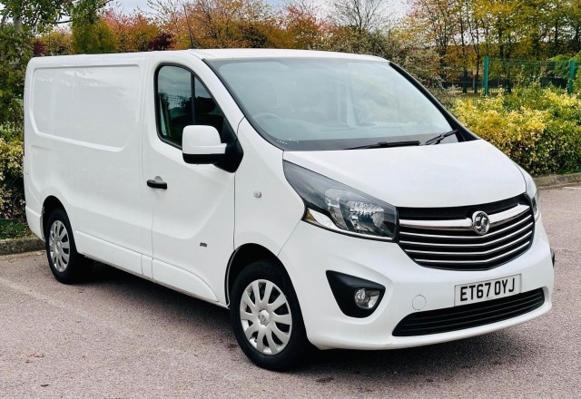 VAUXHALL VIVARO