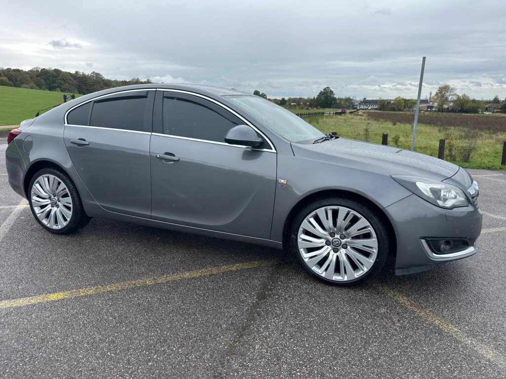 VAUXHALL INSIGNIA