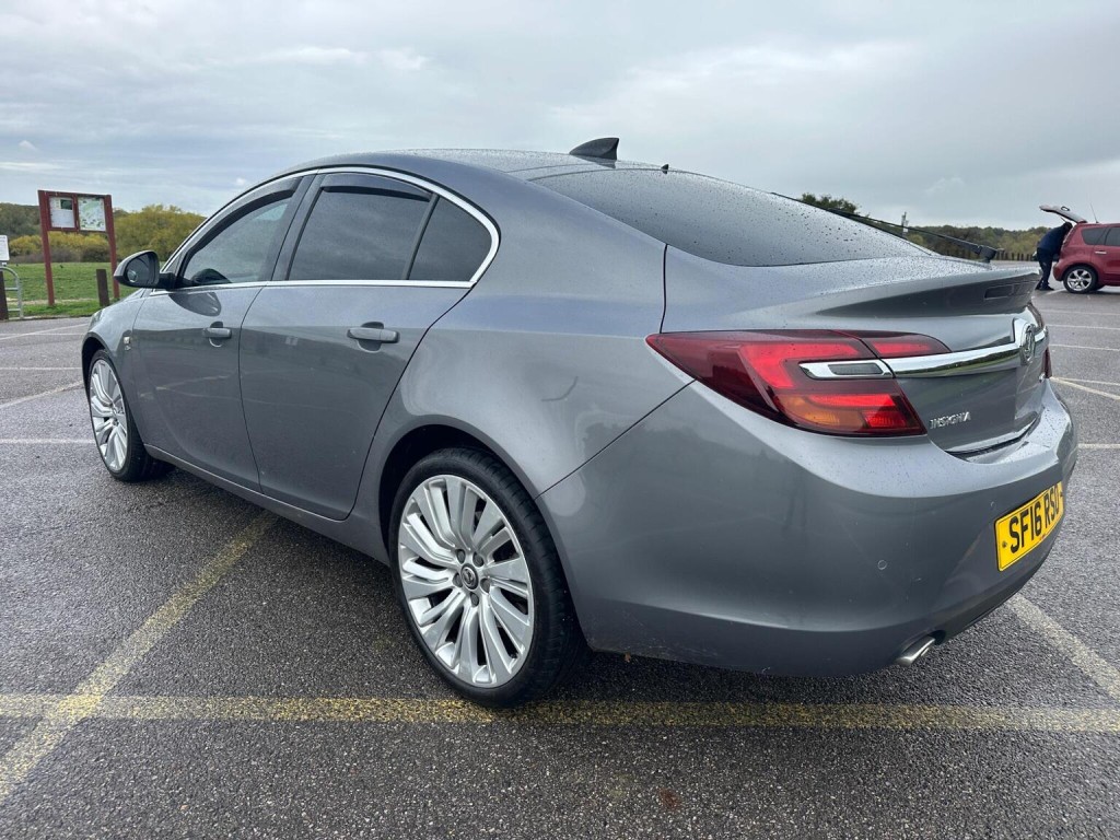 VAUXHALL INSIGNIA