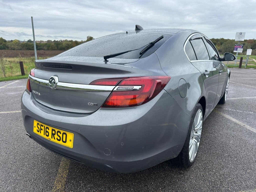 VAUXHALL INSIGNIA
