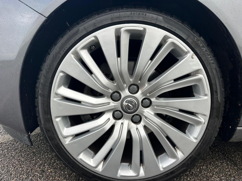 VAUXHALL INSIGNIA