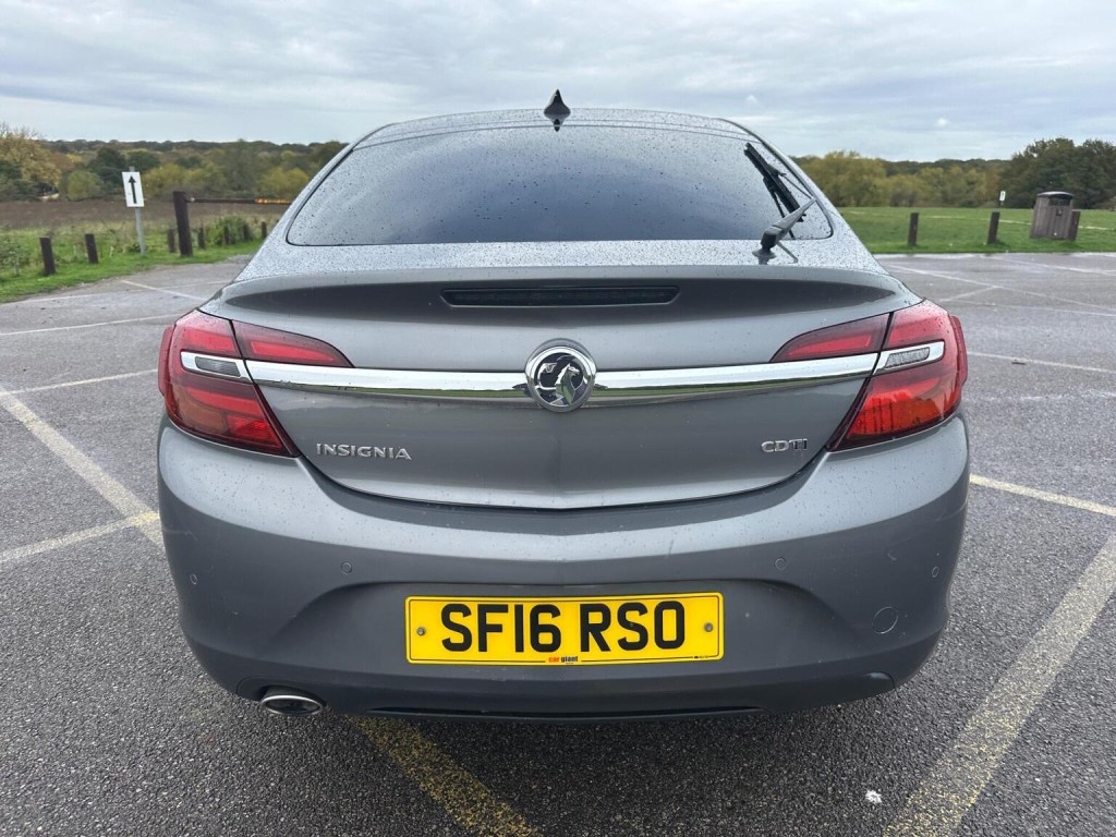 VAUXHALL INSIGNIA