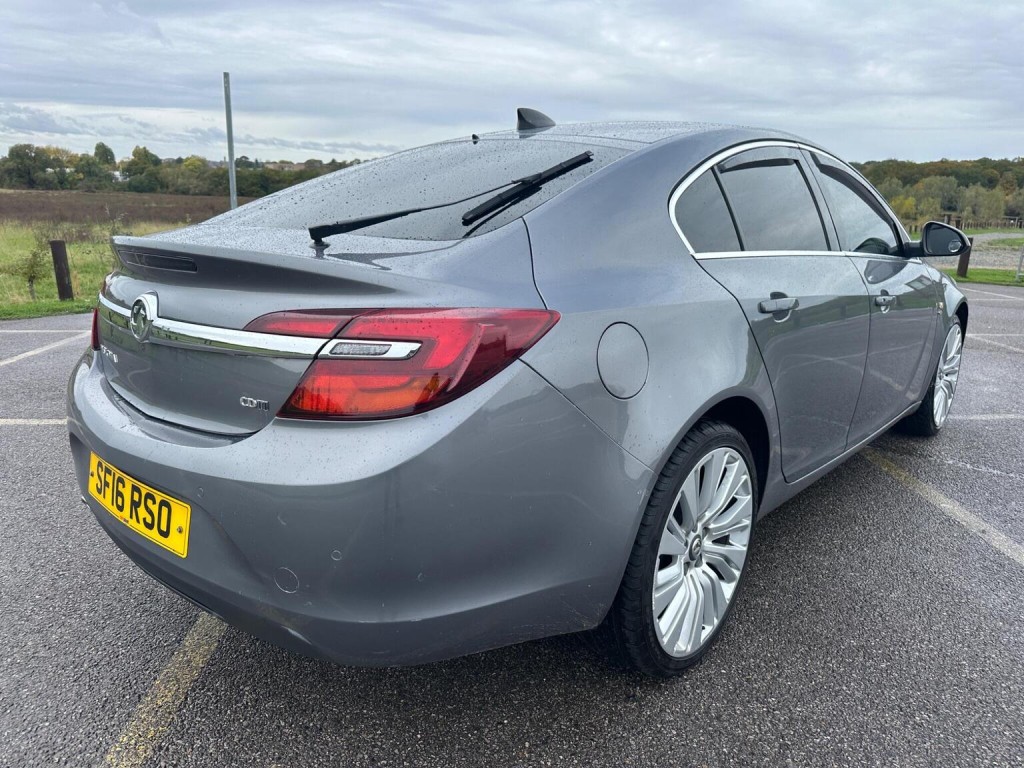 VAUXHALL INSIGNIA
