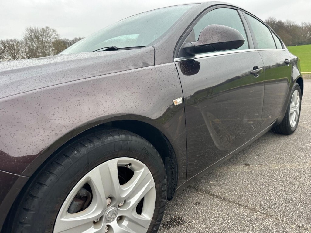 VAUXHALL INSIGNIA