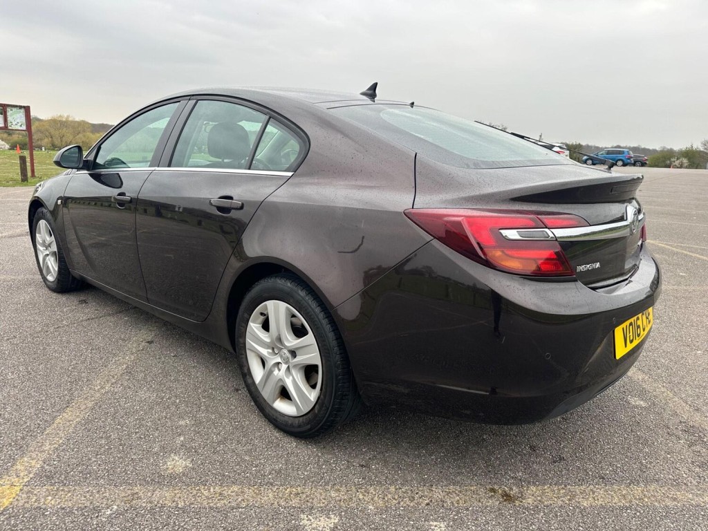 VAUXHALL INSIGNIA