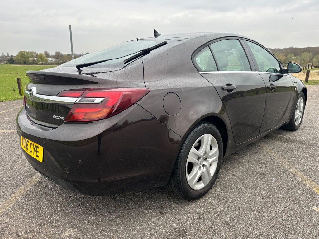 VAUXHALL INSIGNIA