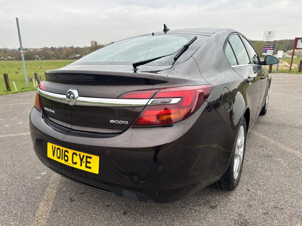 VAUXHALL INSIGNIA