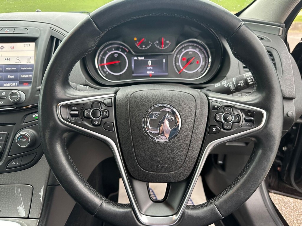 VAUXHALL INSIGNIA
