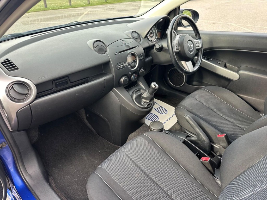 MAZDA MAZDA2