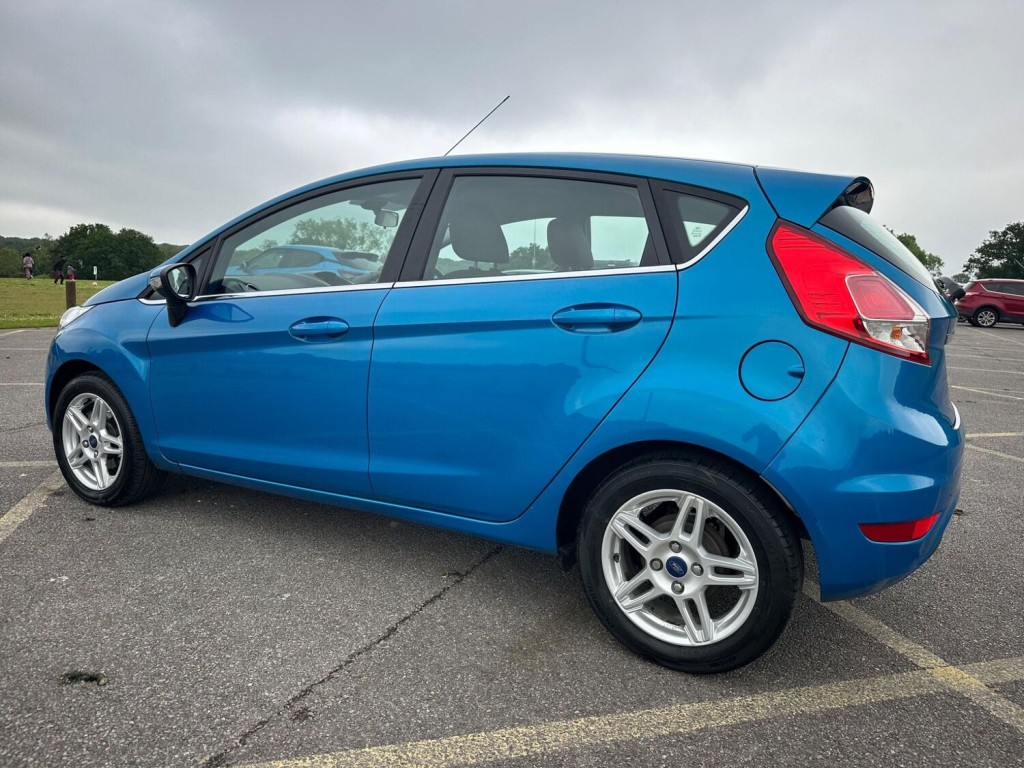 FORD FIESTA