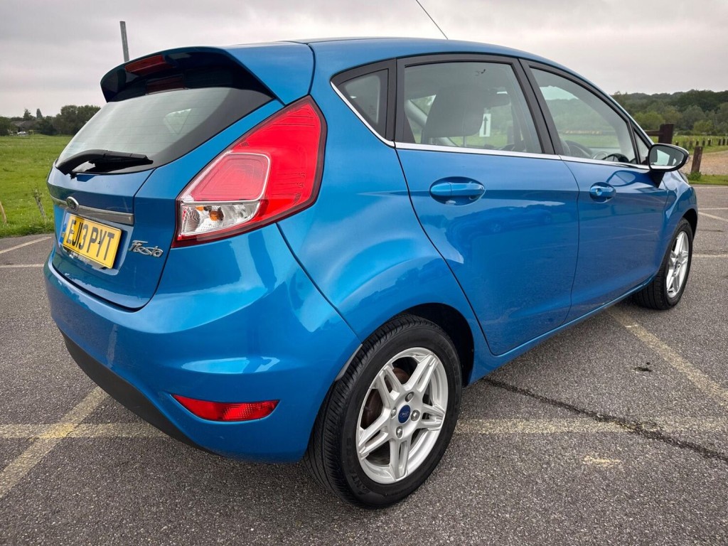 FORD FIESTA