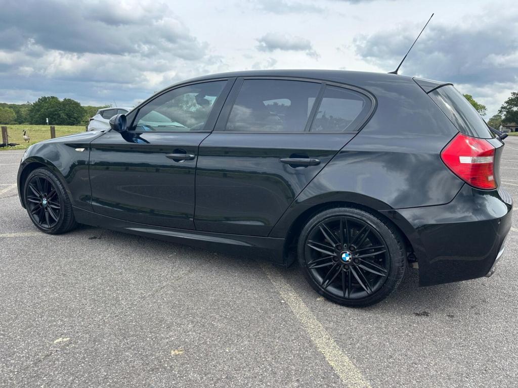 BMW 1 SERIES