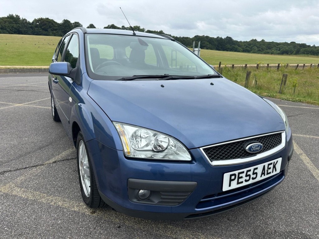 View FORD FOCUS 1.6 Ghia 5dr