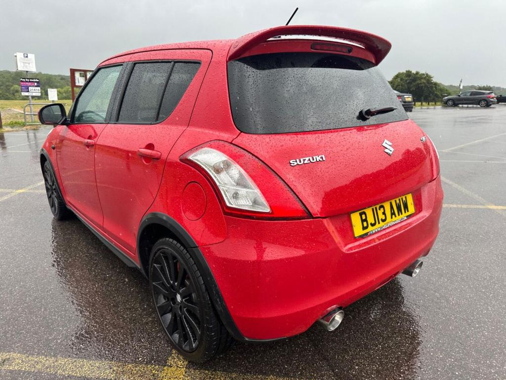 SUZUKI SWIFT
