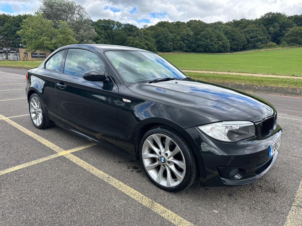 BMW 1 SERIES