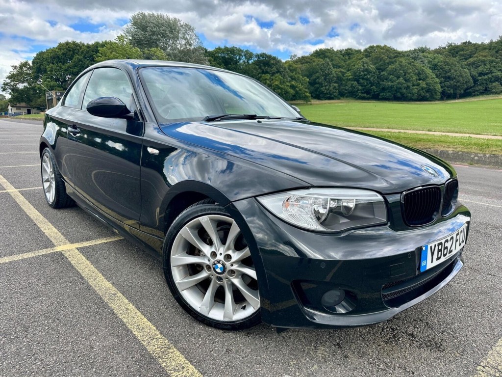 View BMW 1 SERIES 2.0 120i Exclusive Edition Euro 5 (s/s) 2dr