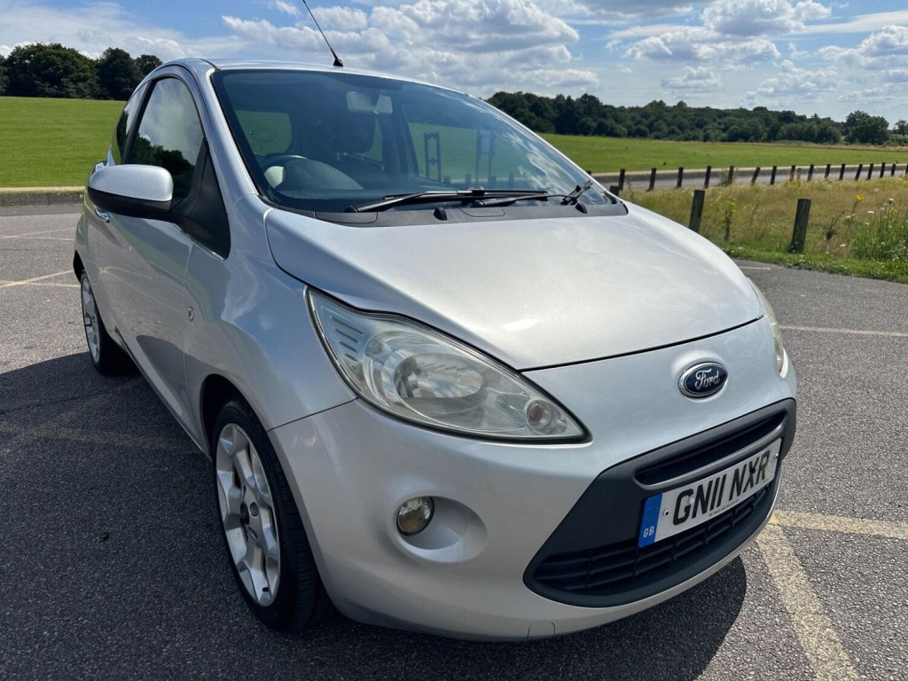 View FORD KA 1.2 Titanium Euro 5 3dr