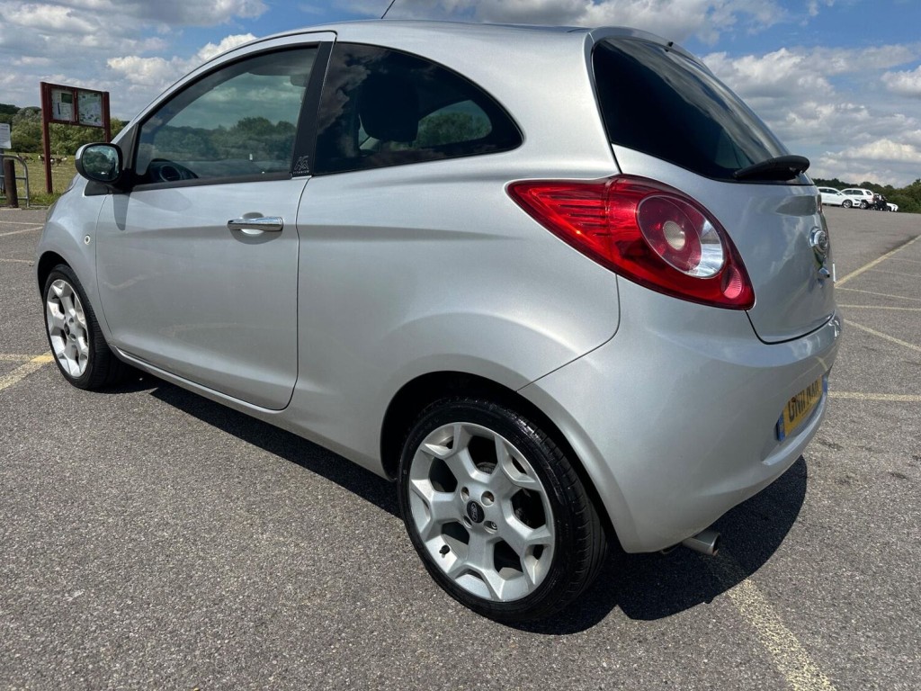 FORD KA