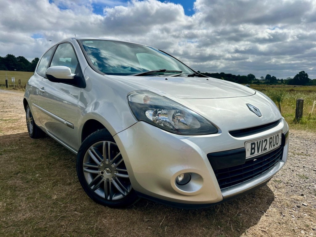 View RENAULT CLIO 1.2 Dynamique TomTom Euro 5 3dr