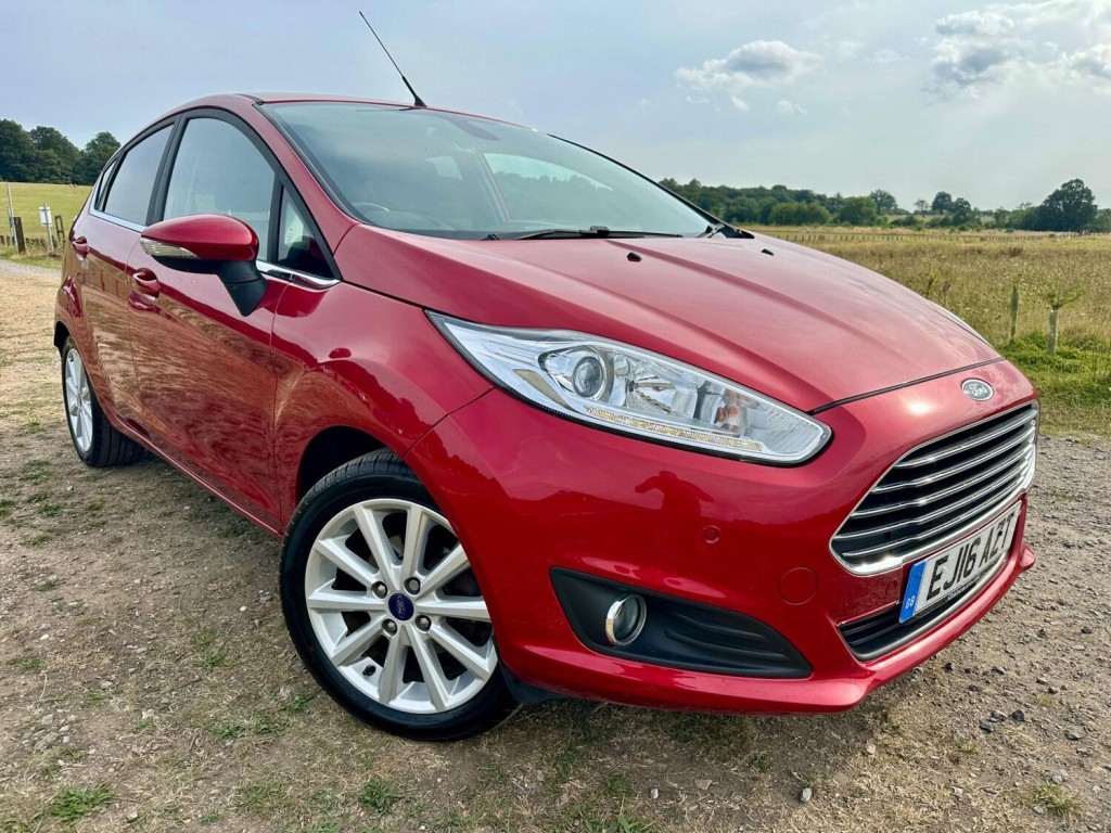 View FORD FIESTA 1.0T EcoBoost Titanium Euro 6 (s/s) 5dr