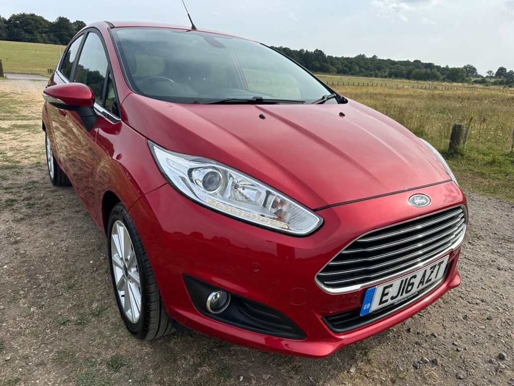 View FORD FIESTA 1.0T EcoBoost Titanium Euro 6 (s/s) 5dr