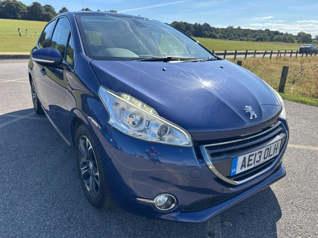 View PEUGEOT 208 1.4 HDi Intuitive Euro 5 5dr