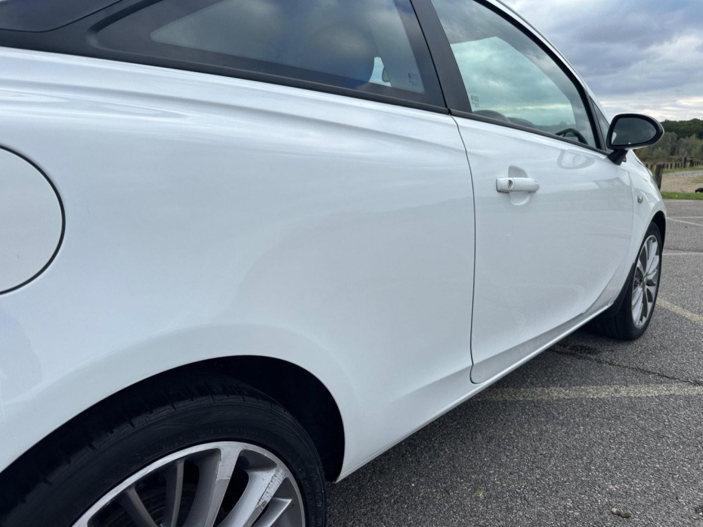 VAUXHALL CORSA