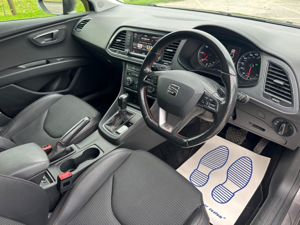 SEAT LEON