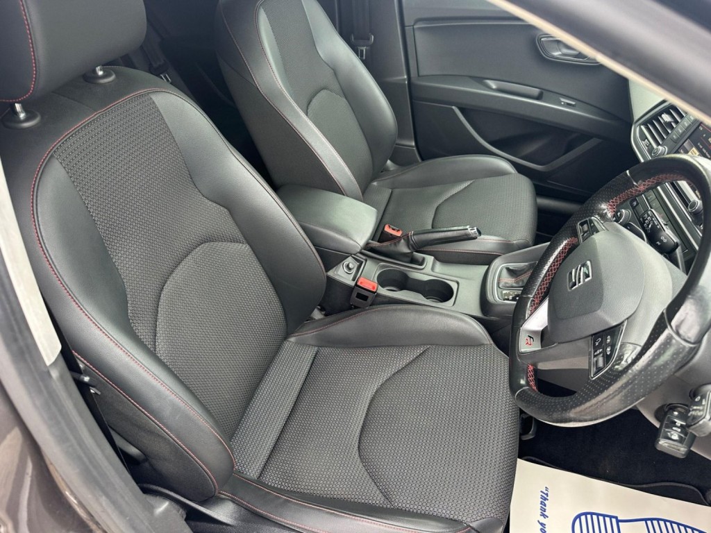 SEAT LEON