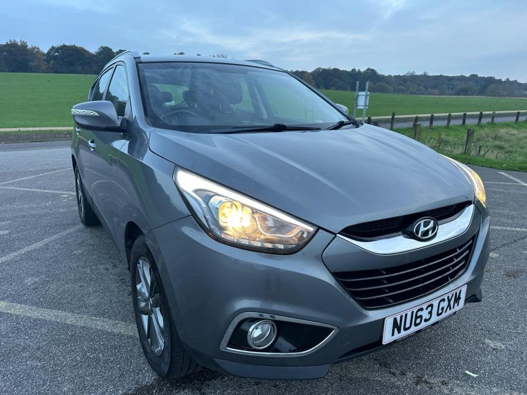 View HYUNDAI IX35 2.0 CRDi SE Auto 4WD Euro 5 5dr (Nav)