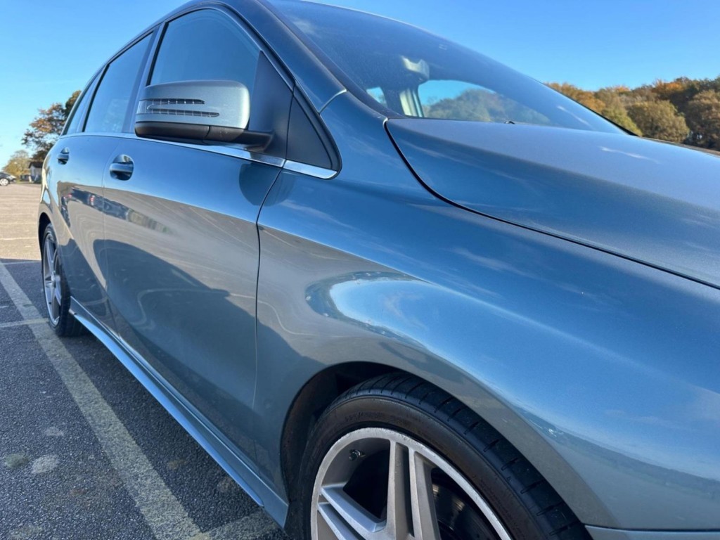 MERCEDES-BENZ B CLASS