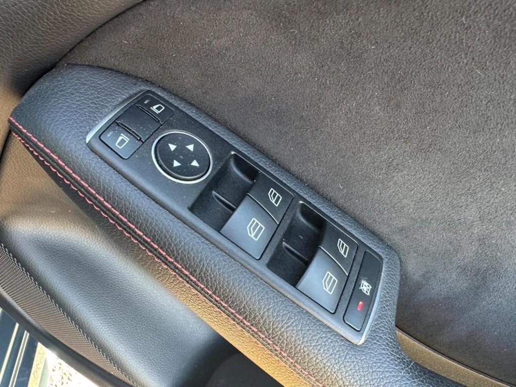 MERCEDES-BENZ B CLASS