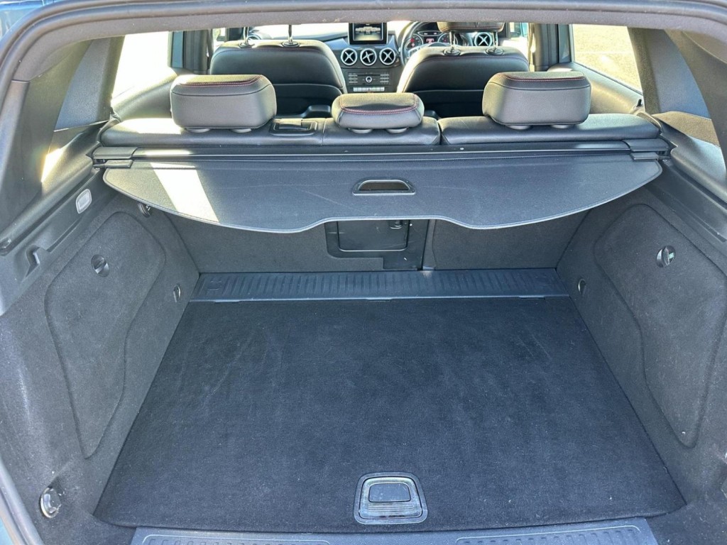 MERCEDES-BENZ B CLASS