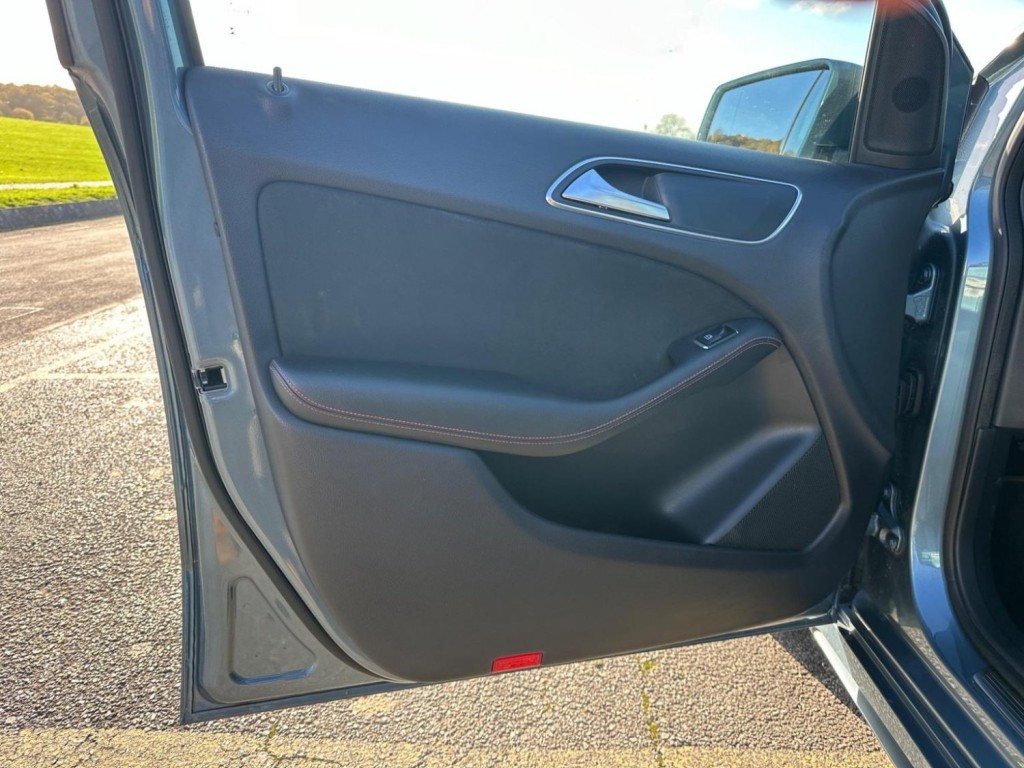 MERCEDES-BENZ B CLASS