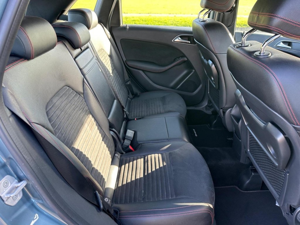 MERCEDES-BENZ B CLASS